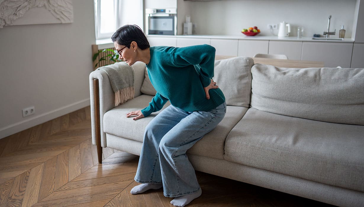 Both hydrocodone and oxycodone work primarily by binding to mu-opioid receptors in the brain and spinal cord, which blocks pain signals