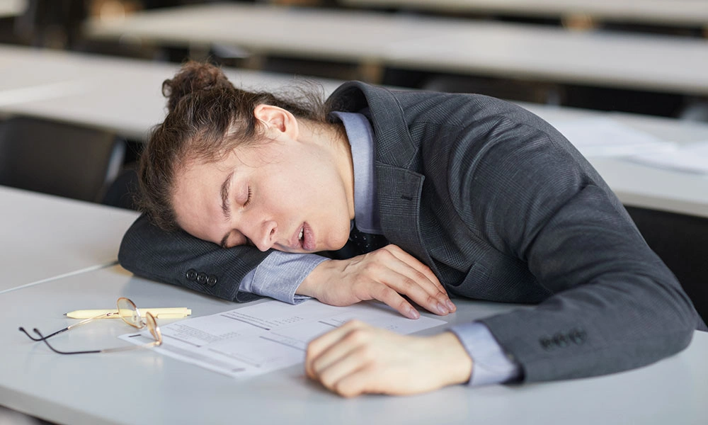 Mixing gabapentin and alcohol may cause excessive sleepiness.